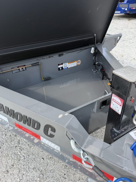 New 2027 Diamond C 8.5X24' Deckover, Max Ramps, DEC 208