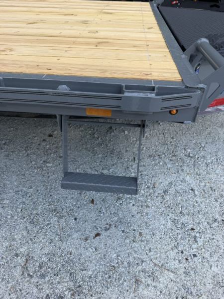 New 2027 Diamond C 8.5X24' Deckover, Max Ramps, DEC 208