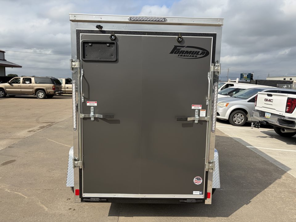 2027 Formula Trailers photo 2