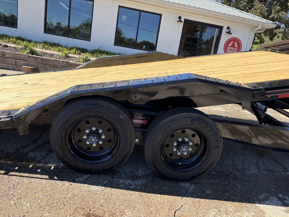 New 2027 Diamond C 8.5x22' Equipment, 18' Tilt, 4' Stationary HXD208