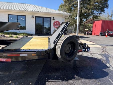 New 2027 Diamond C 8.5x22' Equipment, 18' Tilt, 4' Stationary HXD208