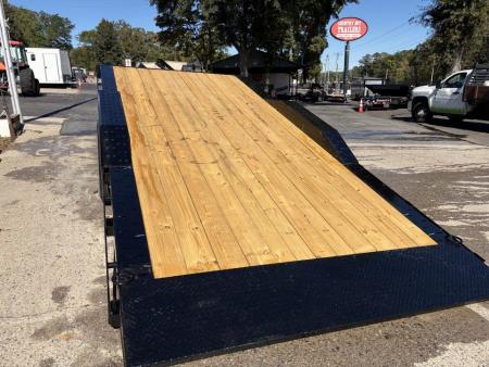 New 2027 Diamond C 8.5x22' Equipment, 18' Tilt, 4' Stationary HXD208