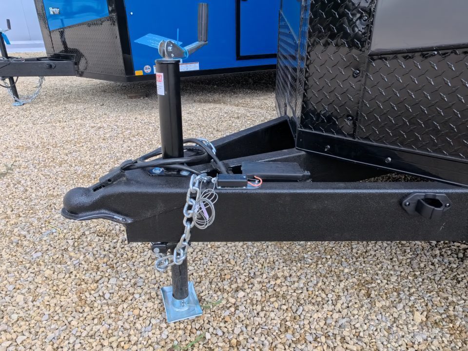 2027 Formula Trailers photo 2