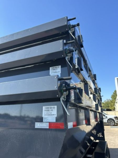 New 2027 Iron Bull DBB 16’x83” Dump Roll Off w/3 Bins