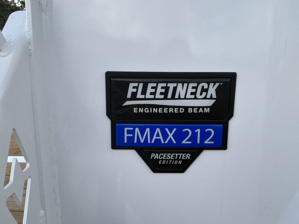New 2027 Diamond C FMAX212 GOOSENECK TRAILER PACESETTER EDITION DISC BRAKES, HYDRO DOVE & JACKS 17.5 ALUMINIUM OUTER RIMS