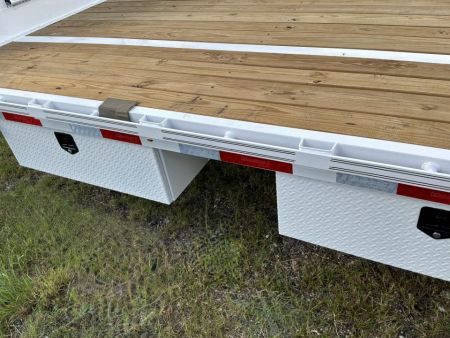 New 2027 Diamond C FMAX212 GOOSENECK TRAILER PACESETTER EDITION DISC BRAKES, HYDRO DOVE & JACKS 17.5 ALUMINIUM OUTER RIMS