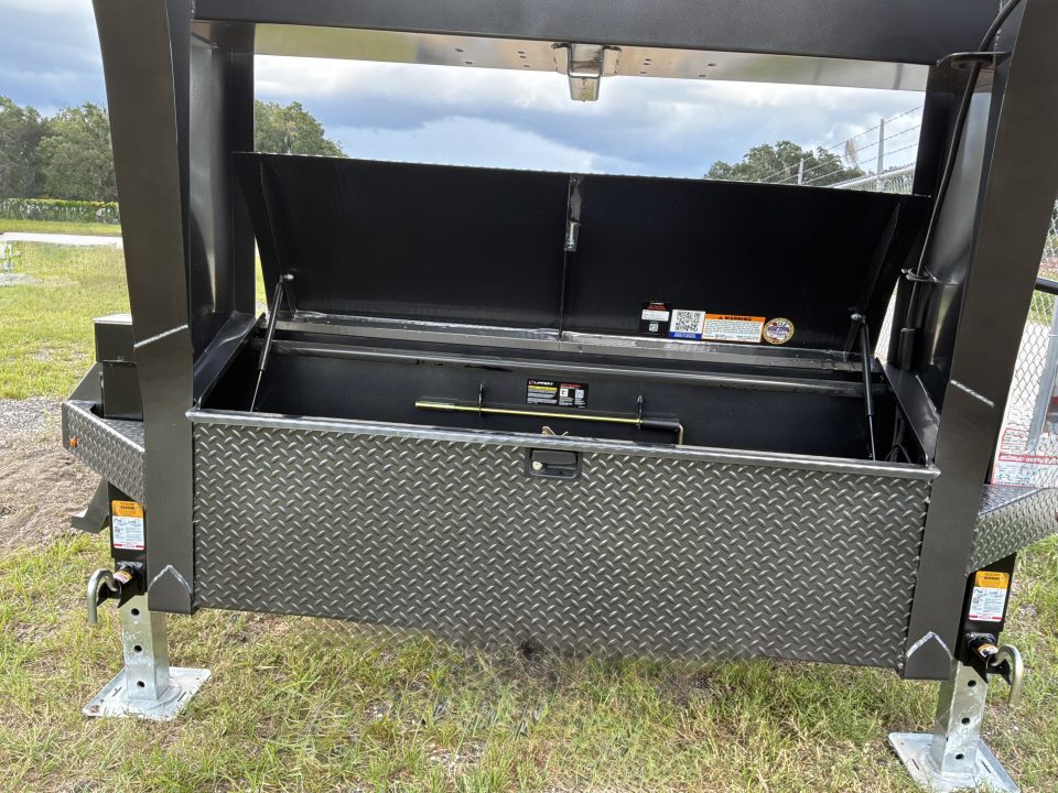 New 2027 Diamond C FMAX208 GOOSENECK TRAILER 23+5. ***ABS BRAKES*** MAX RAMPS CURT CUSHION CUPLER , 2 SPEED DROP LEG JACKS