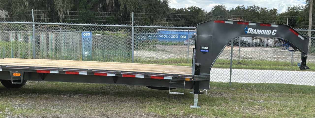 New 2027 Diamond C FMAX208 GOOSENECK TRAILER 23+5. ***ABS BRAKES*** MAX RAMPS CURT CUSHION CUPLER , 2 SPEED DROP LEG JACKS