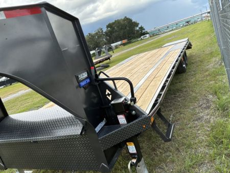 New 2027 Diamond C FMAX208 GOOSENECK TRAILER 23+5. ***ABS BRAKES*** MAX RAMPS CURT CUSHION CUPLER , 2 SPEED DROP LEG JACKS