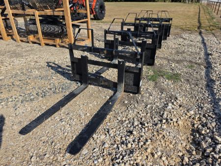 New 2027 Bad Boy 48  Heavy Duty Pallet Forks Implements