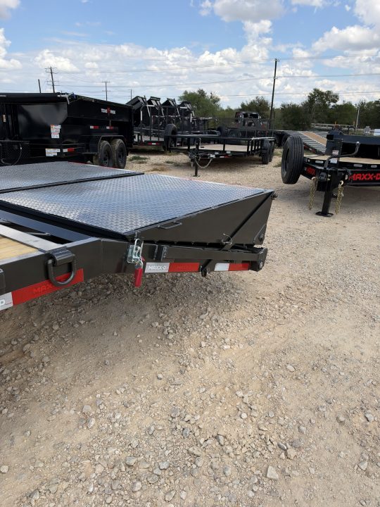 New 2027 MAXX-D LDX10232-9256 Flatbed Trailer