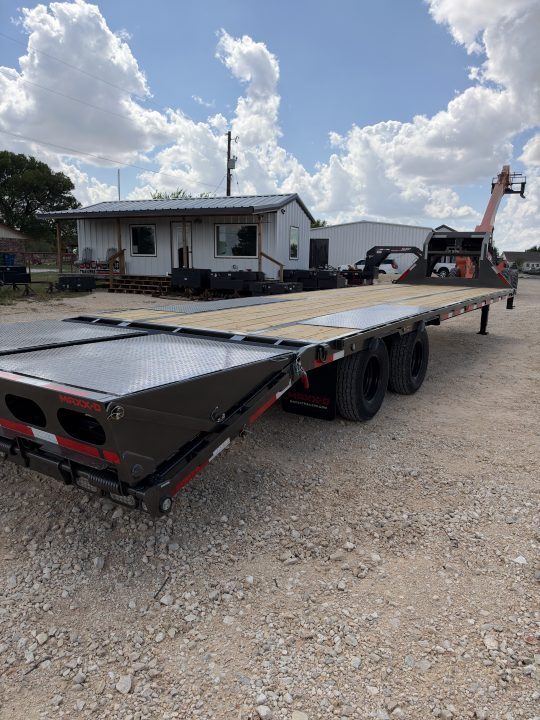 New 2027 MAXX-D LDX10232-9256 Flatbed Trailer