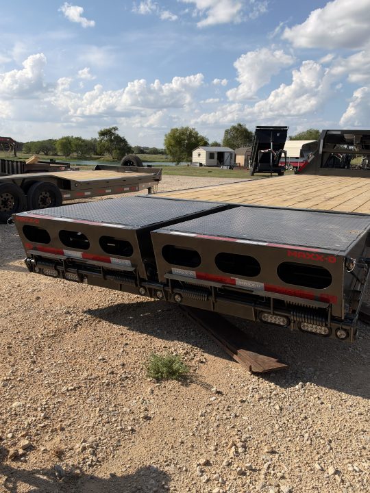 New 2027 MAXX-D GSX10225-9257 Flatbed Trailer