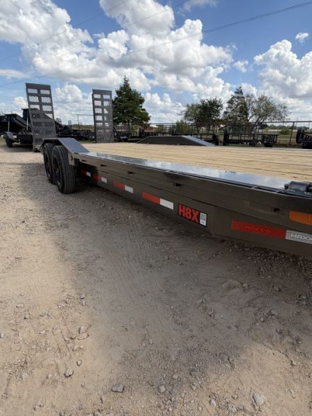 New 2027 MAXX-D H8X10224-8922 Equipment Trailer
