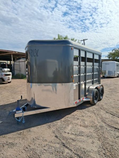 New 2027 Maverick Trailers 2H BP 13' Horse Trailer