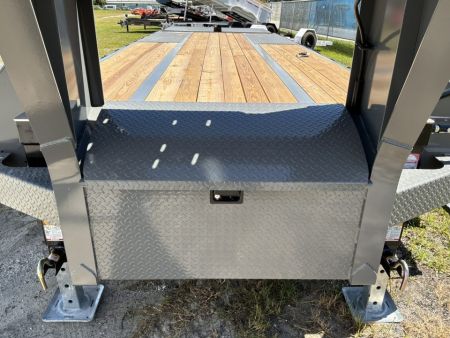 New 2027 Diamond C FMAX210 GOOSENECK TRAILER MAX RAMPS ***ABS BRAKES*** ALUMINUM OUTER RIMS