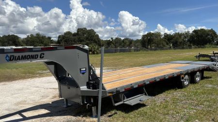 New 2027 Diamond C FMAX210 GOOSENECK TRAILER MAX RAMPS ***ABS BRAKES*** ALUMINUM OUTER RIMS