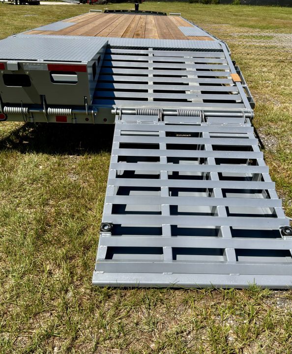 New 2027 DIAMOND C DEC210 ENGINEERED BEAM DECK-OVER TRAILER; 24’X102”; MAX RAMPS; ABS BRAKES; SUPER SINGLE 18 PLY TIRES