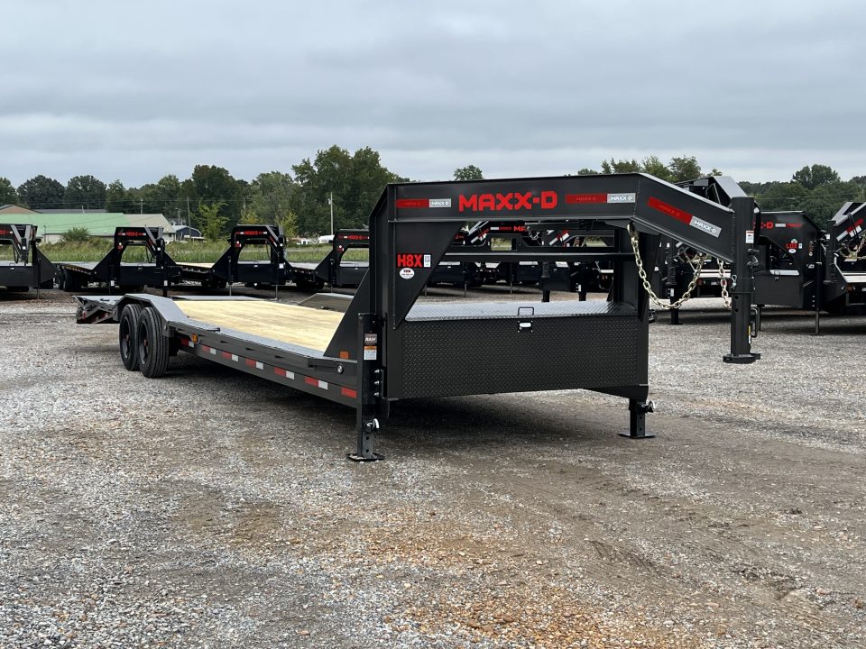 New 2027 MAXXD Gooseneck Trailer | 102" x 32' 18K GVWR