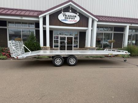 New Aluma 8'4  x 24' Deckover with Bi-Fold Tailgate 9.9K