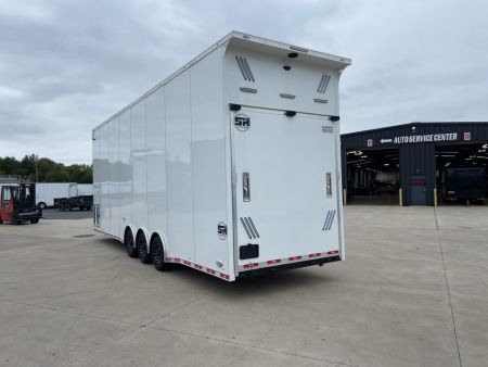 New United Trailers USH-8.5X32 Stacker
