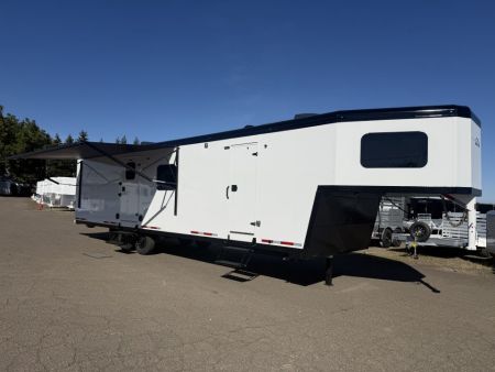 New 2027 Trails West RPM FreeRide 30' Gooseneck Toy Hauler Car / Racing Trailer