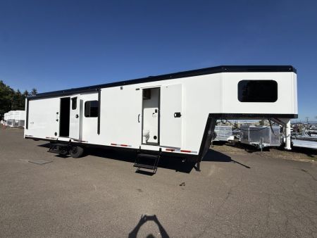 New 2027 Trails West RPM FreeRide 30' Gooseneck Toy Hauler Car / Racing Trailer