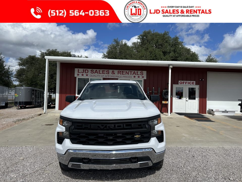 Used 2022 Chevrolet Crew Pickup - 2.7L I4 F DOHC 16V - RWD w/ 4X4 Truck