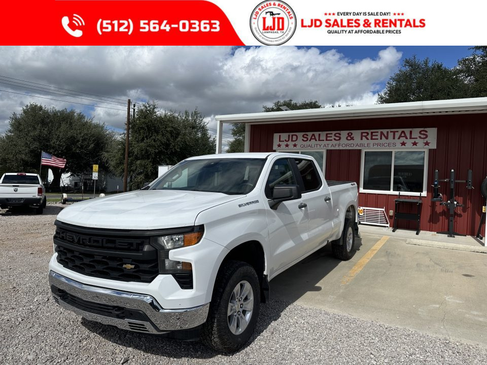 Used 2022 Chevrolet Crew Pickup - 2.7L I4 F DOHC 16V - RWD w/ 4X4 Truck