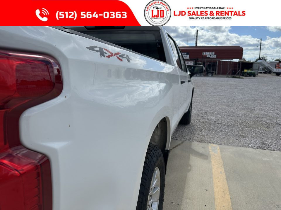 Used 2022 Chevrolet Crew Pickup - 2.7L I4 F DOHC 16V - RWD w/ 4X4 Truck