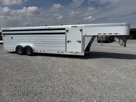 Used 2015 Cimarron Showstar 9064