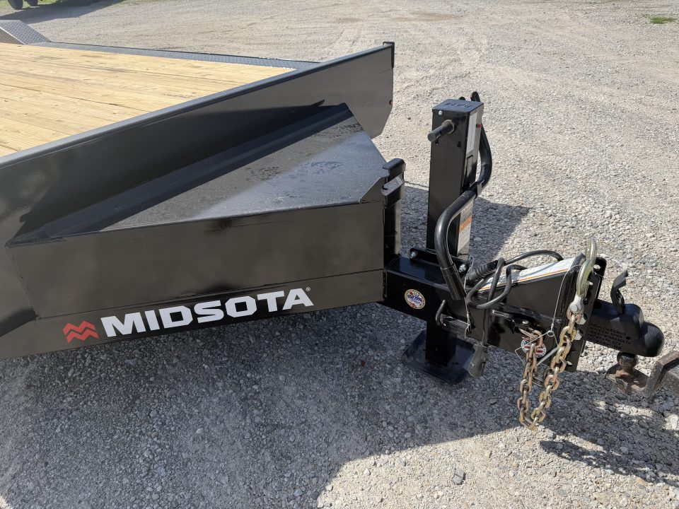 2027 Midsota photo 2