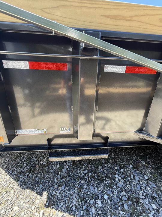 New 2027 Diamond C LPT 207 14’ Dump Trailer, PACESETTER EDITION, HYD JACK, HEAVY FENDERS, 15.5K GVWR