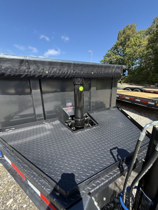 New 2027 Diamond C LPT 207 14’ Dump Trailer, PACESETTER EDITION, HYD JACK, HEAVY FENDERS, 15.5K GVWR