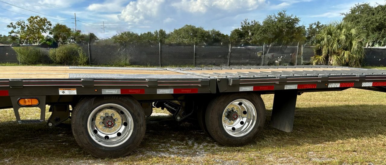New 2027 Diamond C FMAX212 GOOSENECK TRAILER 102”X40’ PACESETTER ,HYDRO DOVE & JACKS, DISC BRAKES 17.5 ALUMINUM OUTER RIMS