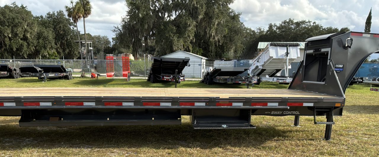 New 2027 Diamond C FMAX212 GOOSENECK TRAILER 102”X40’ PACESETTER ,HYDRO DOVE & JACKS, DISC BRAKES 17.5 ALUMINUM OUTER RIMS