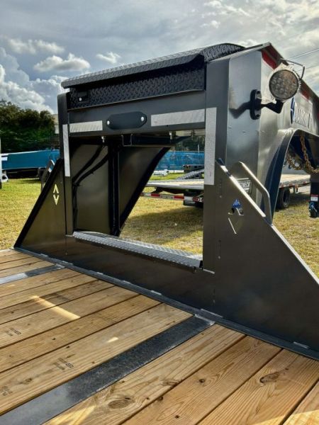 New 2027 Diamond C FMAX212 GOOSENECK TRAILER 102”X40’ PACESETTER ,HYDRO DOVE & JACKS, DISC BRAKES 17.5 ALUMINUM OUTER RIMS