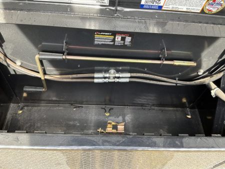 New 2027 Diamond C FMAX212 GOOSENECK TRAILER 102”X40’ PACESETTER ,HYDRO DOVE & JACKS, DISC BRAKES 17.5 ALUMINUM OUTER RIMS