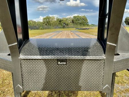 New 2027 Diamond C FMAX212 GOOSENECK TRAILER 102”X40’ PACESETTER ,HYDRO DOVE & JACKS, DISC BRAKES 17.5 ALUMINUM OUTER RIMS