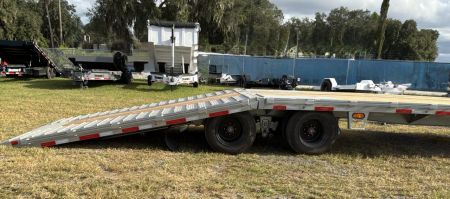 New 2027 Diamond C FMAX212 GOOSENECK TRAILER PACESETTER EDITION 102”X32’ HYDRO DOVE & JACKS, DISC BRAKES , 17.5 18 PLY TIRES
