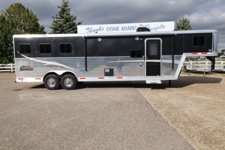 Used 2015 Bison Trailers 3 Horse LQ Trailer