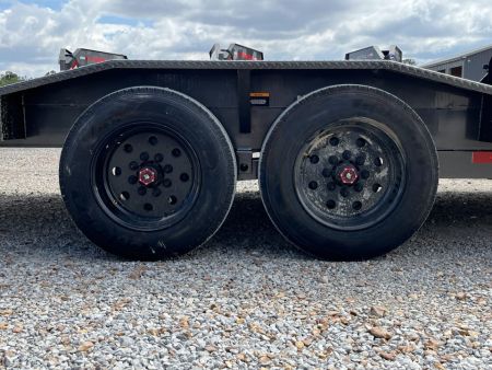 New 2027 MAXXD Gooseneck Trailer | 102" x 26' 18K GVWR