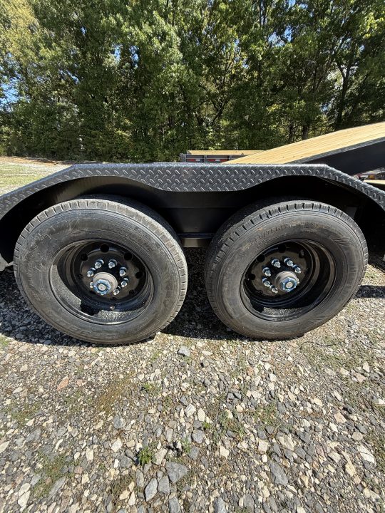 New 2027 Diamond C HDT 210 24’ Tilt Trailer, PACESETTER EDITION, HYD JACKS, FORK HOLDERS, 23K GVWR, ABS BRAKES