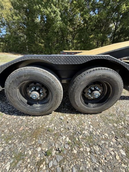 New 2027 Diamond C HDT 210 24’ Tilt Trailer, PACESETTER EDITION, HYD JACKS, FORK HOLDERS, 23K GVWR, ABS BRAKES