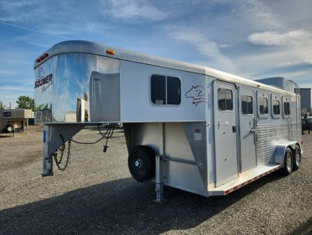 Used 2000 Sooner 21' REVOLUTION 4H SLANT Stock / Stock Combo Trailer