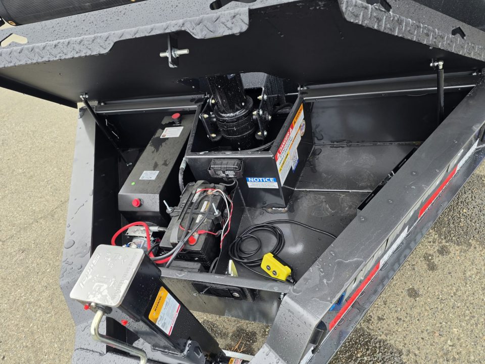 New SALE! 15500 GVWR DUMP TRAILER 2027 Diamond C LPT207 82X14 LOW PROFILE CARBON METALLIC