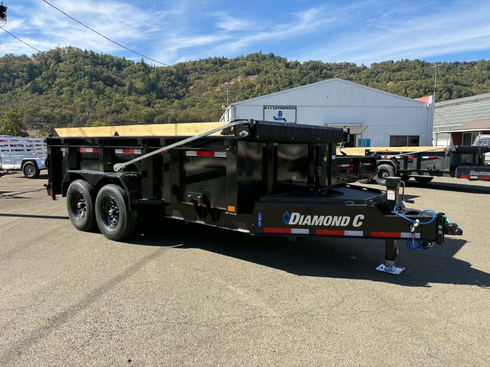 New SALE! 15500 GVWR DUMP TRAILER 32" SIDES LITHIUM UPGRADE 2027 Diamond C LPT207 82X14 LOW PROFILE ONYX BLACK