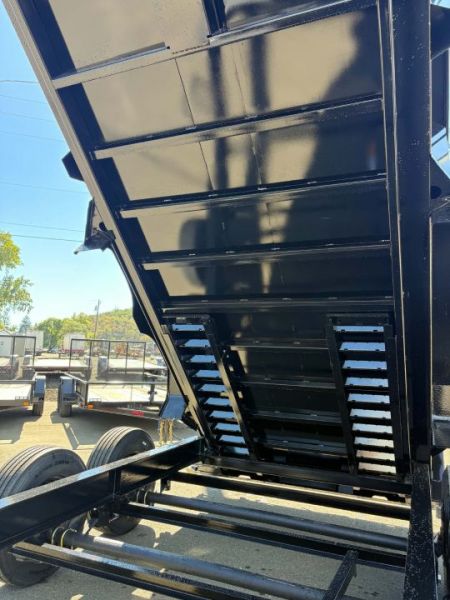 New SALE! 15500 GVWR DUMP TRAILER 32" SIDES LITHIUM UPGRADE 2027 Diamond C LPT207 82X14 LOW PROFILE ONYX BLACK