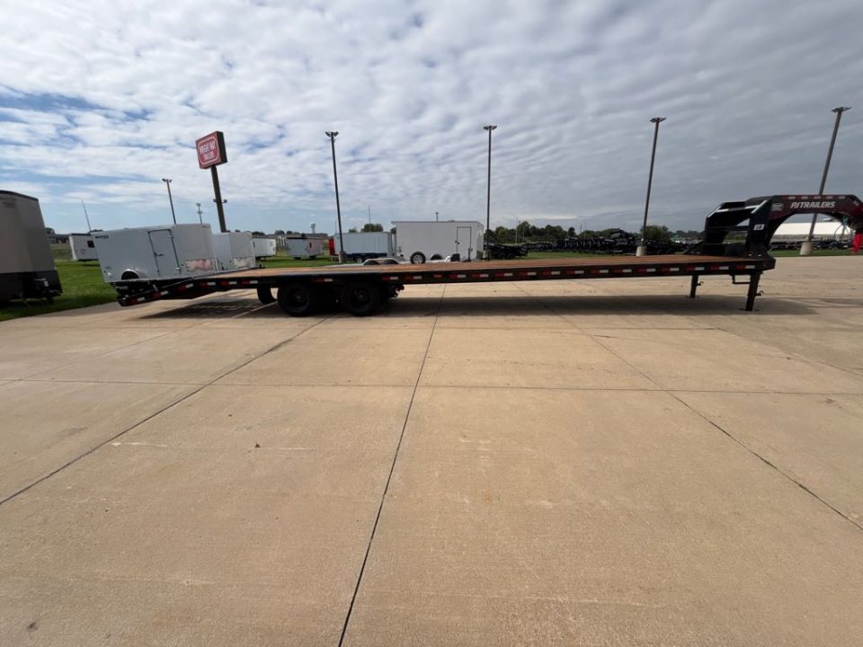 New 2027 PJ Trailers LDQ40A2BSWK Utility Trailer