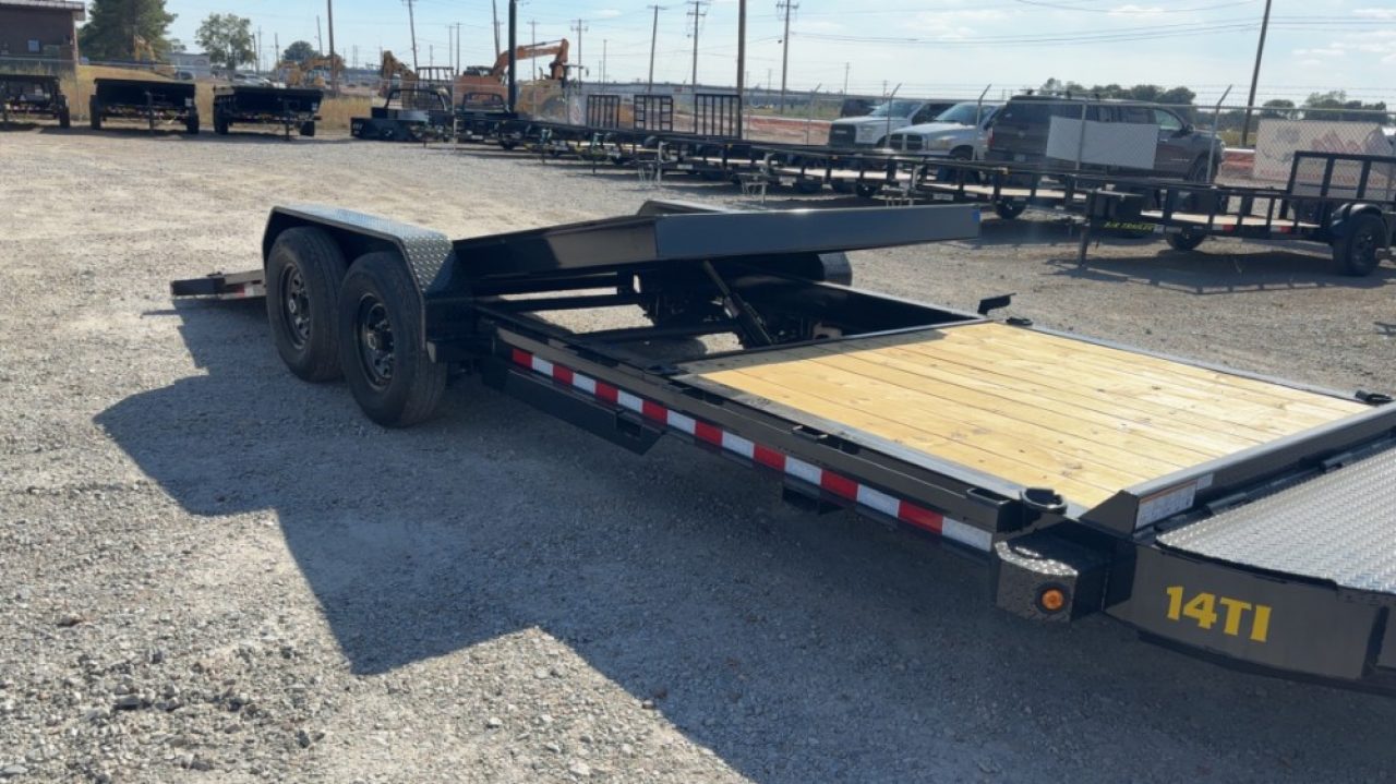 New Big Tex 14TI-22 83x22 I-Beam Tilt Equipment Trailer (15.4K)